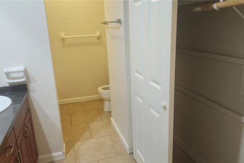 Villa ou maison à louer à Tampa, Floride: 3 chambres, 134.99 m2 № 2117984 - photo 24