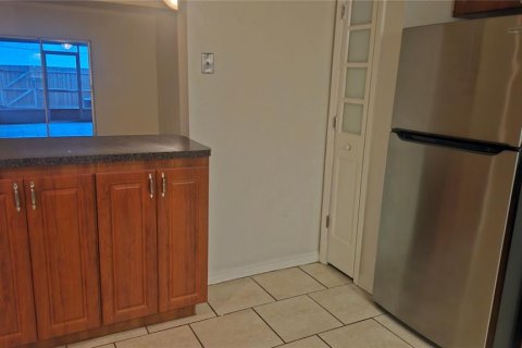 Villa ou maison à louer à Tampa, Floride: 3 chambres, 134.99 m2 № 2117984 - photo 5