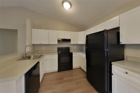 Villa ou maison à louer à Clearwater, Floride: 3 chambres, 107.58 m2 № 2385958 - photo 3