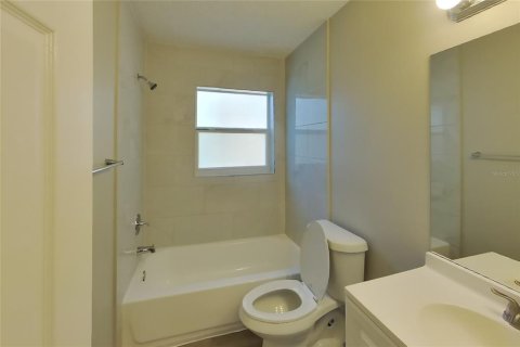 Villa ou maison à louer à Clearwater, Floride: 3 chambres, 107.58 m2 № 2385958 - photo 14