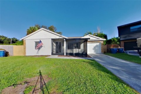 Villa ou maison à Clearwater, Floride 3 chambres, 107.58 m2 № 2385958