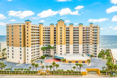 Condo à Daytona Beach Shores, Floride, 3 chambres № 2115227