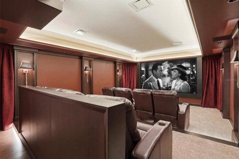Купить виллу или дом в Форт Майерс, Флорида 4 комнаты, 711.82м2, № 2142127 - фото 9