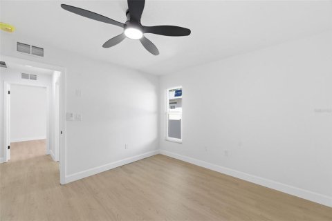 Villa ou maison à vendre à Largo, Floride: 3 chambres, 172.89 m2 № 2119317 - photo 30