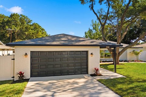Villa ou maison à Largo, Floride 3 chambres, 172.89 m2 № 2119317