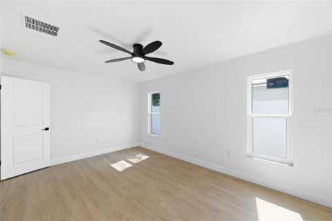 Villa ou maison à vendre à Largo, Floride: 3 chambres, 172.89 m2 № 2119317 - photo 19
