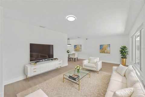 Villa ou maison à vendre à Largo, Floride: 3 chambres, 172.89 m2 № 2119317 - photo 4