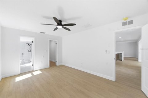 Villa ou maison à vendre à Largo, Floride: 3 chambres, 172.89 m2 № 2119317 - photo 24