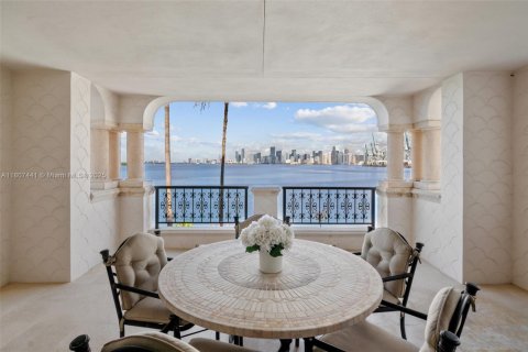 Condominio en venta en Miami Beach, Florida, 2 dormitorios, 181.16 m2 № 1867253 - foto 1