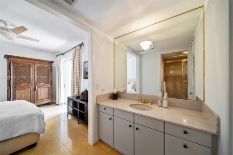 Condominio en venta en Miami Beach, Florida, 2 dormitorios, 181.16 m2 № 1867253 - foto 27