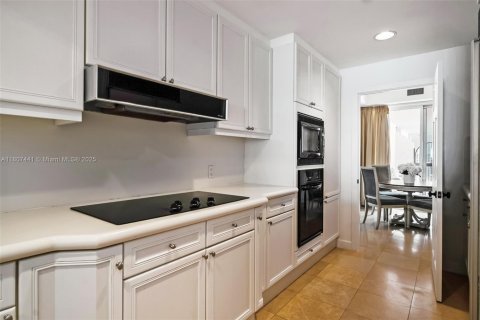Condominio en venta en Miami Beach, Florida, 2 dormitorios, 181.16 m2 № 1867253 - foto 9