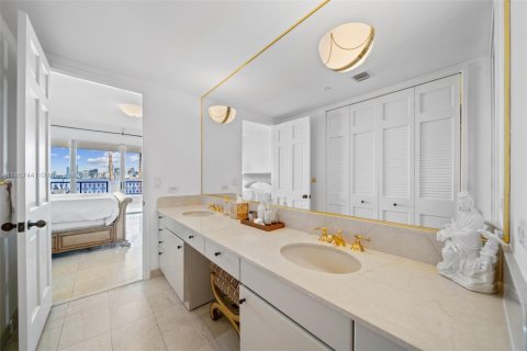Condominio en venta en Miami Beach, Florida, 2 dormitorios, 181.16 m2 № 1867253 - foto 20