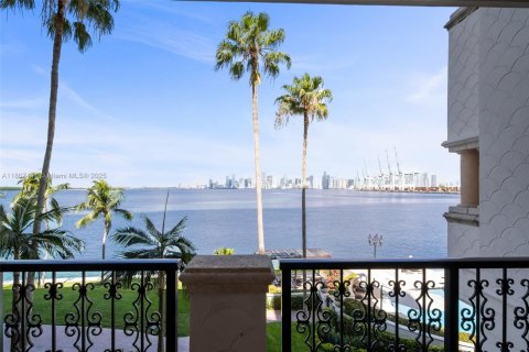 Condominio en venta en Miami Beach, Florida, 2 dormitorios, 181.16 m2 № 1867253 - foto 18