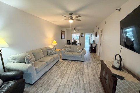 Copropriété à vendre à Englewood, Floride: 2 chambres, 98.66 m2 № 1900020 - photo 15