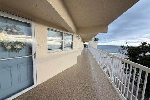 Copropriété à vendre à Englewood, Floride: 2 chambres, 98.66 m2 № 1900020 - photo 1