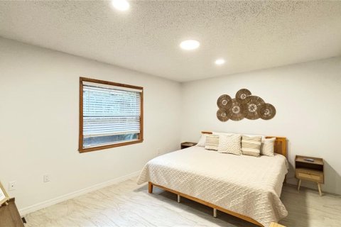 Villa ou maison à louer à Sarasota, Floride: 3 chambres, 116.5 m2 № 1373916 - photo 28