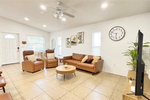 Villa ou maison à louer à Sarasota, Floride: 3 chambres, 116.5 m2 № 1373916 - photo 6