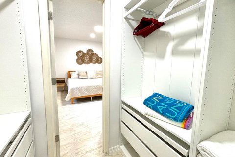 Villa ou maison à louer à Sarasota, Floride: 3 chambres, 116.5 m2 № 1373916 - photo 25