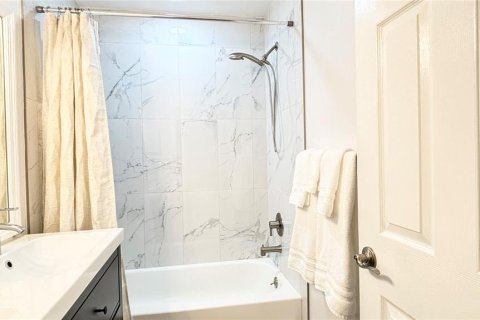 Villa ou maison à louer à Sarasota, Floride: 3 chambres, 116.5 m2 № 1373916 - photo 15