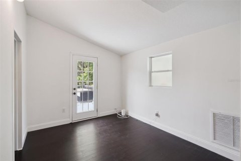 House in Leesburg, Florida 3 bedrooms, 200.3 sq.m. № 2105252 - photo 14