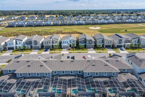 Condo in Davenport, Florida, 4 bedrooms  № 1908510 - photo 12