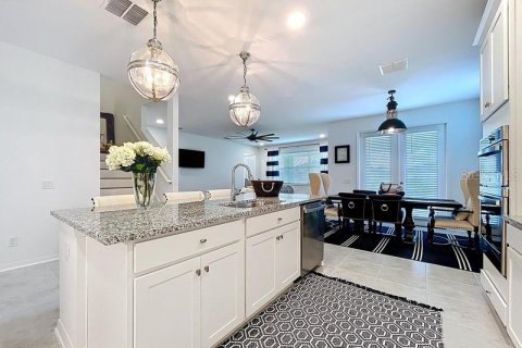 Villa ou maison à vendre à Zephyrhills, Floride: 5 chambres, 349.41 m2 № 2155616 - photo 12