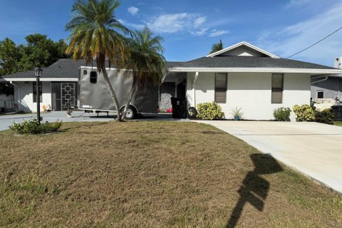 Casa en Port St. Lucie, Florida 3 dormitorios, 207.64 m2 № 2410867