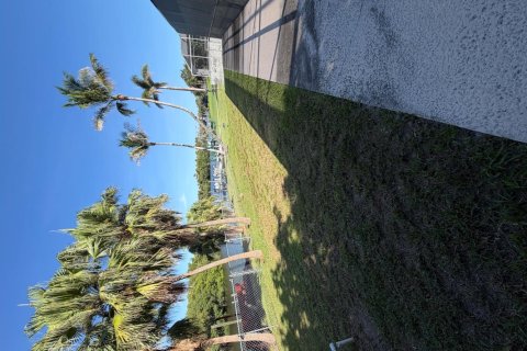 Casa en venta en Port St. Lucie, Florida, 3 dormitorios, 207.64 m2 № 2410867 - foto 12