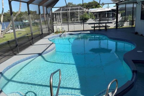 Casa en venta en Port St. Lucie, Florida, 3 dormitorios, 207.64 m2 № 2410867 - foto 6