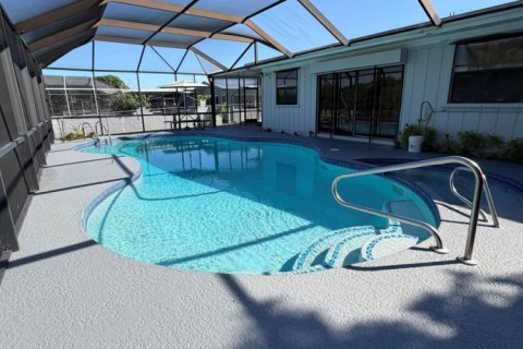 Casa en venta en Port St. Lucie, Florida, 3 dormitorios, 207.64 m2 № 2410867 - foto 8
