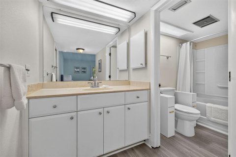 Condo in Wesley Chapel, Florida, 3 bedrooms  № 2378274 - photo 19