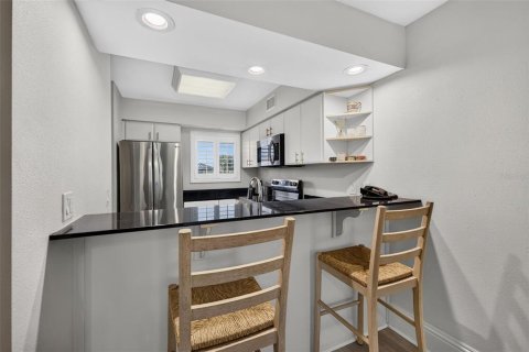 Condo in Wesley Chapel, Florida, 3 bedrooms  № 2378274 - photo 9