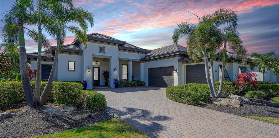 Villa ou maison à Parrish, Floride 3 chambres, 263.75 m2 № 1566345