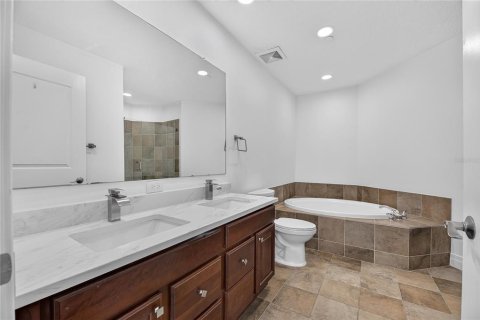 Copropriété à vendre à Tampa, Floride: 2 chambres, 128.02 m2 № 2371085 - photo 27