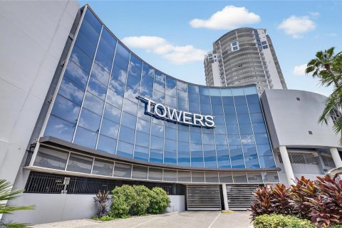 Condo à Tampa, Floride, 2 chambres  № 2371085