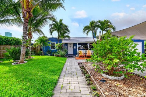 Villa ou maison à vendre à West Palm Beach, Floride: 2 chambres, 72.84 m2 № 2088058 - photo 2