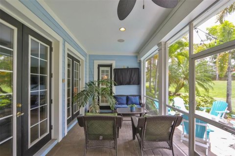 House in Apollo Beach, Florida 4 bedrooms, 261.24 sq.m. № 2151751 - photo 13