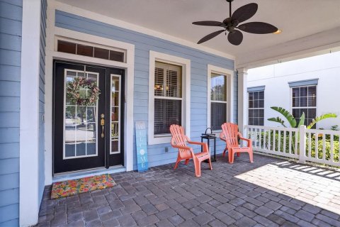 House in Apollo Beach, Florida 4 bedrooms, 261.24 sq.m. № 2151751 - photo 5