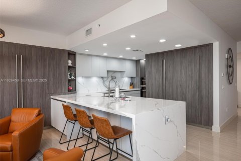 Condominio en venta en Hollywood, Florida, 3 dormitorios, 293.66 m2 № 2034203 - foto 11