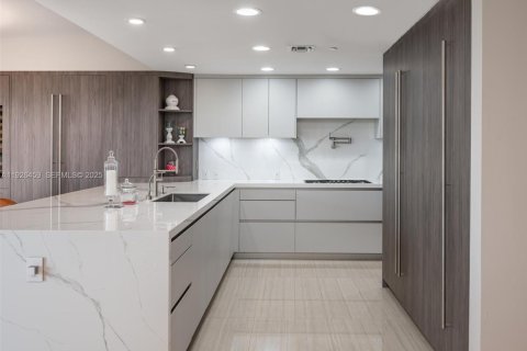 Condominio en venta en Hollywood, Florida, 3 dormitorios, 293.66 m2 № 2034203 - foto 10