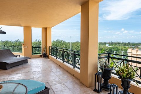 Condominio en venta en Hollywood, Florida, 3 dormitorios, 293.66 m2 № 2034203 - foto 28