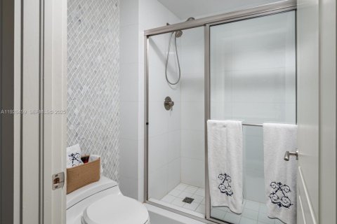 Condominio en venta en Hollywood, Florida, 3 dormitorios, 293.66 m2 № 2034203 - foto 21