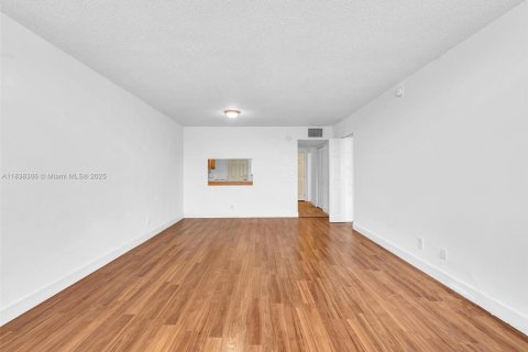 Copropriété à vendre à Miami, Floride: 1 chambre, 81.75 m2 № 1939715 - photo 27
