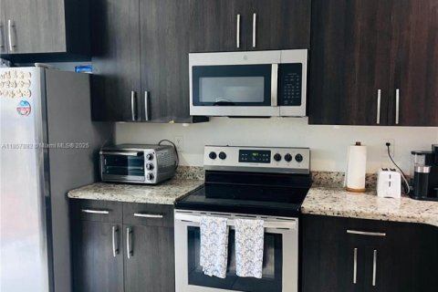 Купить таунхаус в Хомстед, Флорида 4 спальни, 178м2, № 1960669 - фото 7