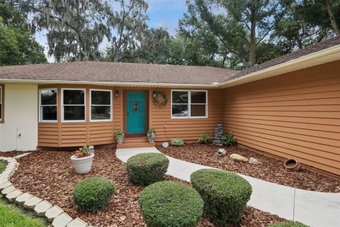 House in Mount Dora, Florida 3 bedrooms, 177.35 sq.m. № 2266744 - photo 4