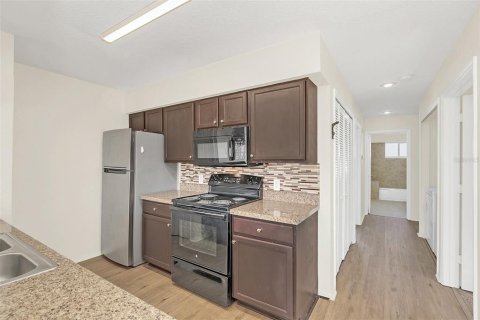 Condominio en venta en Kissimmee, Florida, 3 dormitorios, 116.22 m2 № 1526863 - foto 7