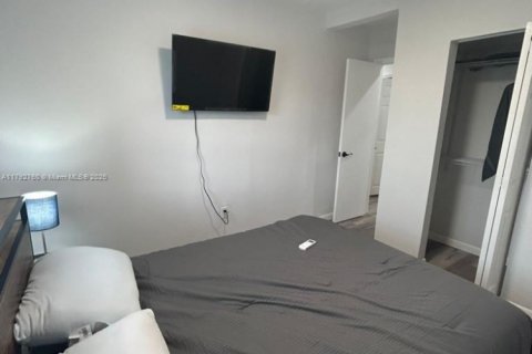 Commercial property in Miami, Florida № 1863704 - photo 30