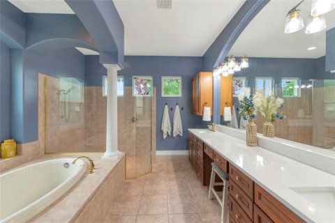 Casa en venta en Bradenton, Florida, 4 dormitorios, 390 m2 № 2387558 - foto 25