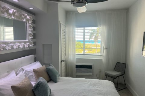 Condo in Miami Beach, Florida, 1 bedroom  № 1969799 - photo 19