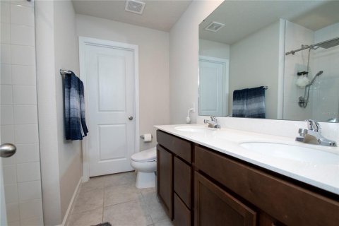 Townhouse in Bradenton, Florida 3 bedrooms, 132.94 sq.m. № 2099911 - photo 15